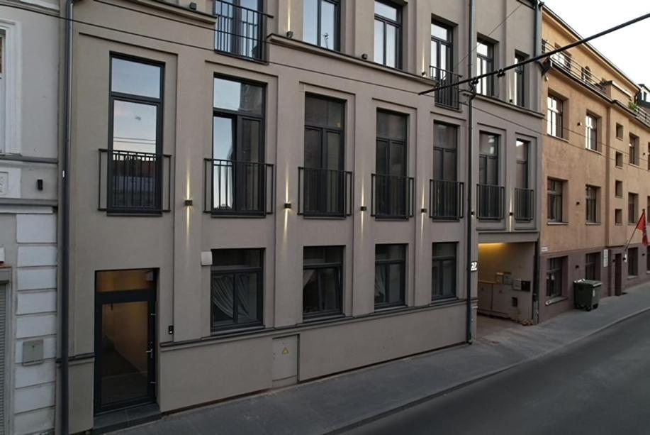 Old Town - Bajor Studios - Self Check-In And Parking Kaunas Luaran gambar